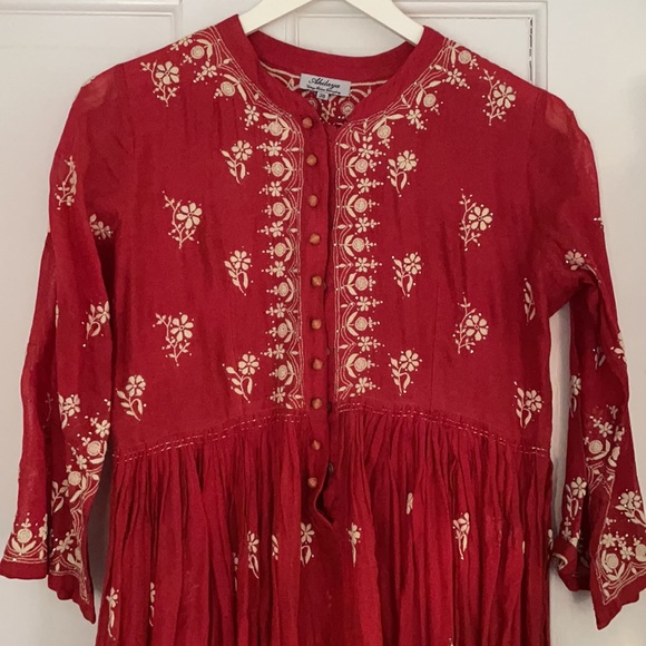 Vintage Red Embroidered Dress - Picture 2 of 6